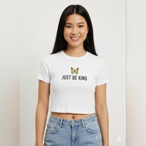 One Brand Women's NWT White Butterfly "Just Be Kind" Graphic T-Shirt Size Medium